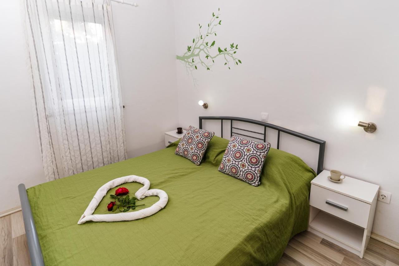 Holiday Home Kerniat Pula Exterior foto